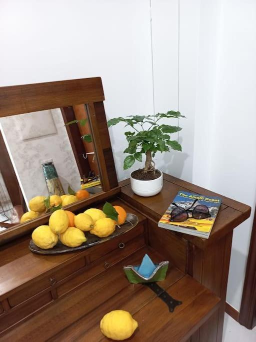 Giulia Town House Tra Citta E Mare Appartement Salerno Buitenkant foto