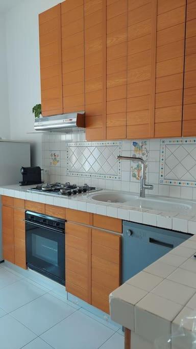 Giulia Town House Tra Citta E Mare Appartement Salerno Buitenkant foto